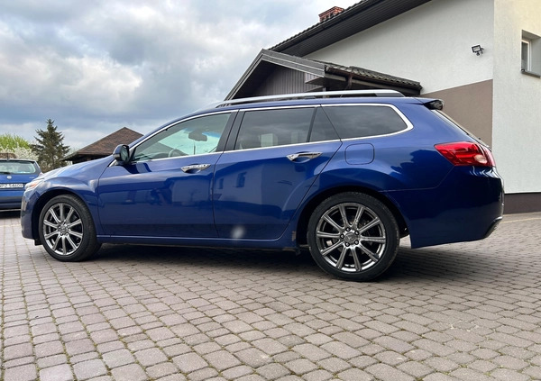 Honda Accord cena 25600 przebieg: 235770, rok produkcji 2008 z Dzierżoniów małe 106